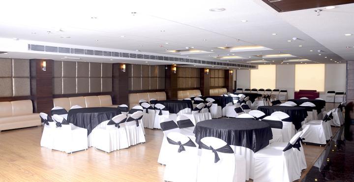 Tulip Inn Zirakpur Екстериор снимка
