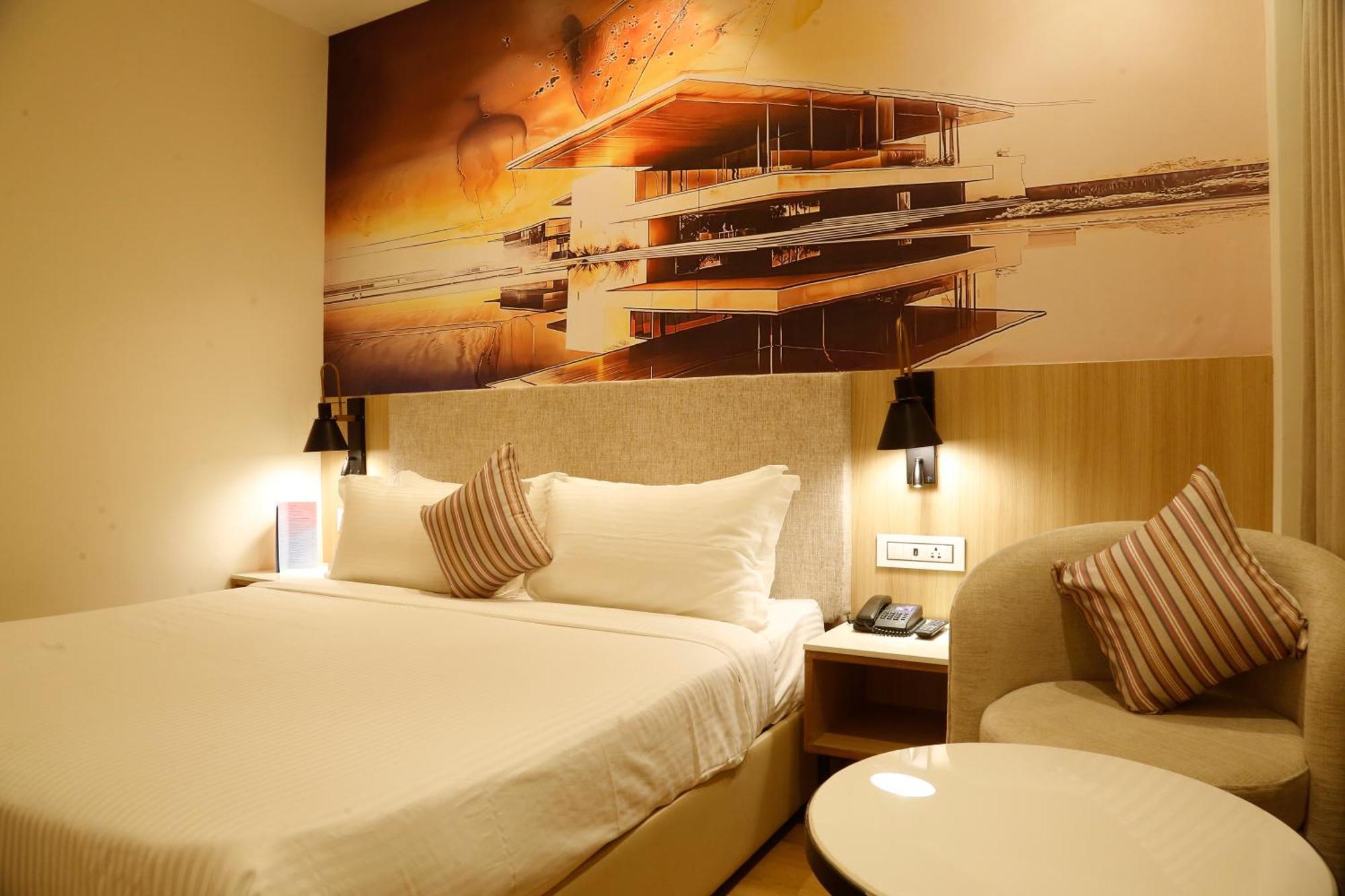 Tulip Inn Zirakpur Екстериор снимка