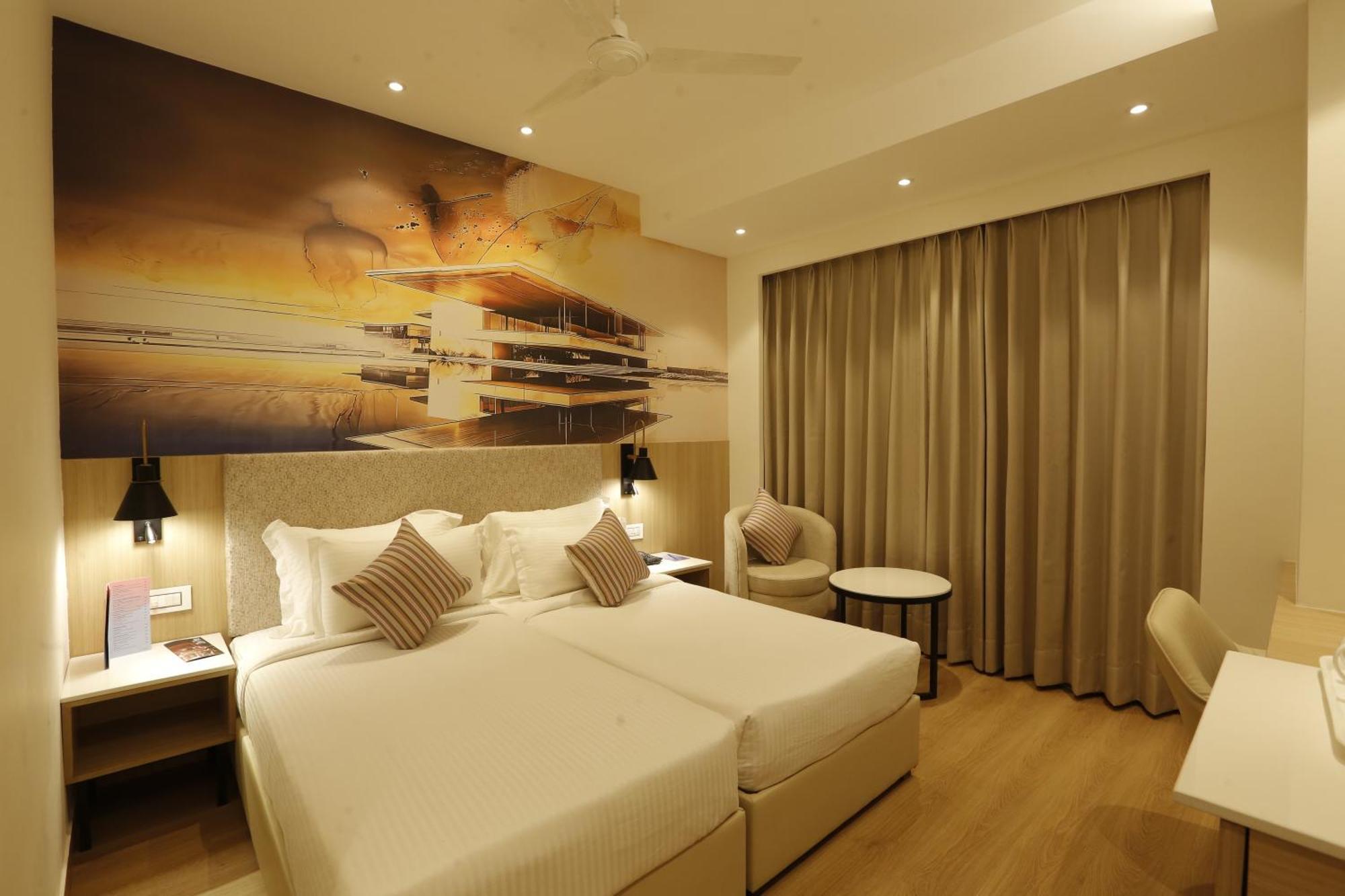 Tulip Inn Zirakpur Екстериор снимка